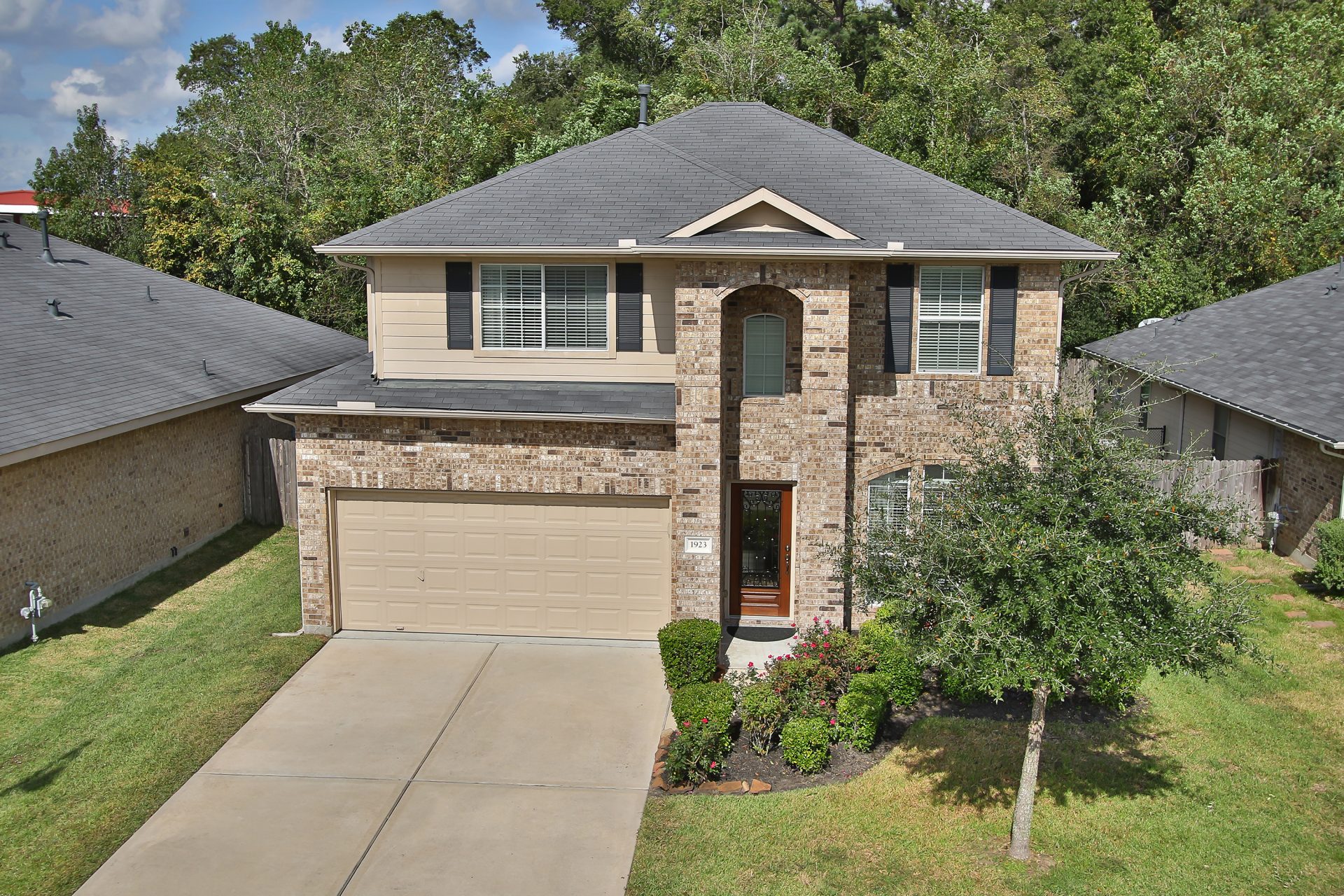 1923 Vale Brook Dr Spring TX 77373