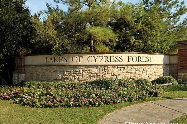 Lakes of Cypress Forest homes