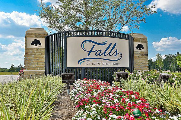 the falls at imperial oaks
