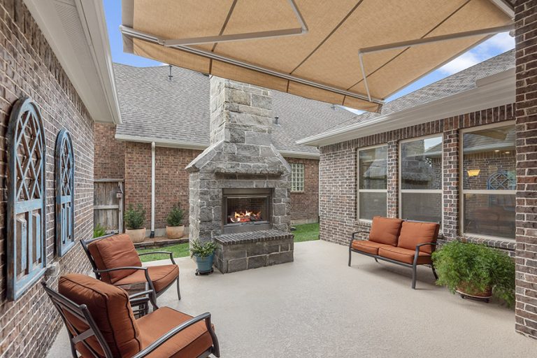 6302 Whistling Pines Dr