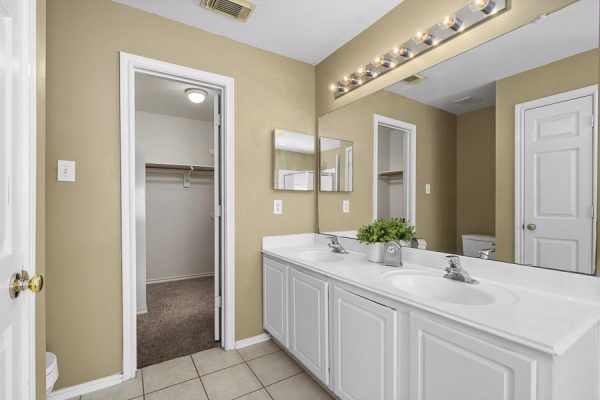 Woodlands Texas townhomes