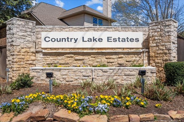 Country Lake Estates neighborhood in Spring, Texas 77388.