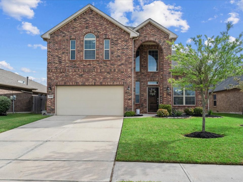 Falls at Imperial Oaks Homes for Sale Spring Texas.