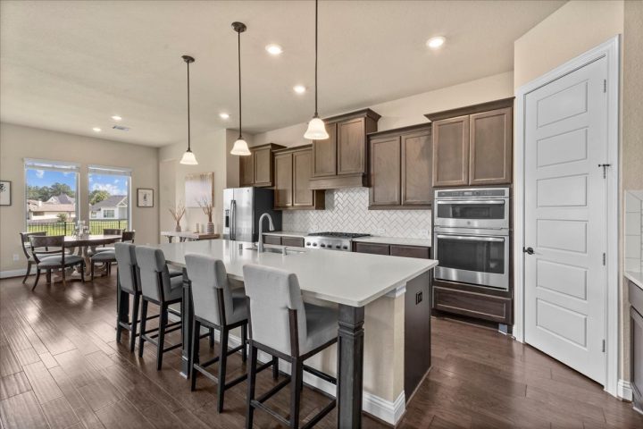 Spring, Texas Homes for Sale 77389 (35) homes in gated community with Lake Views Spring, Texas 77389